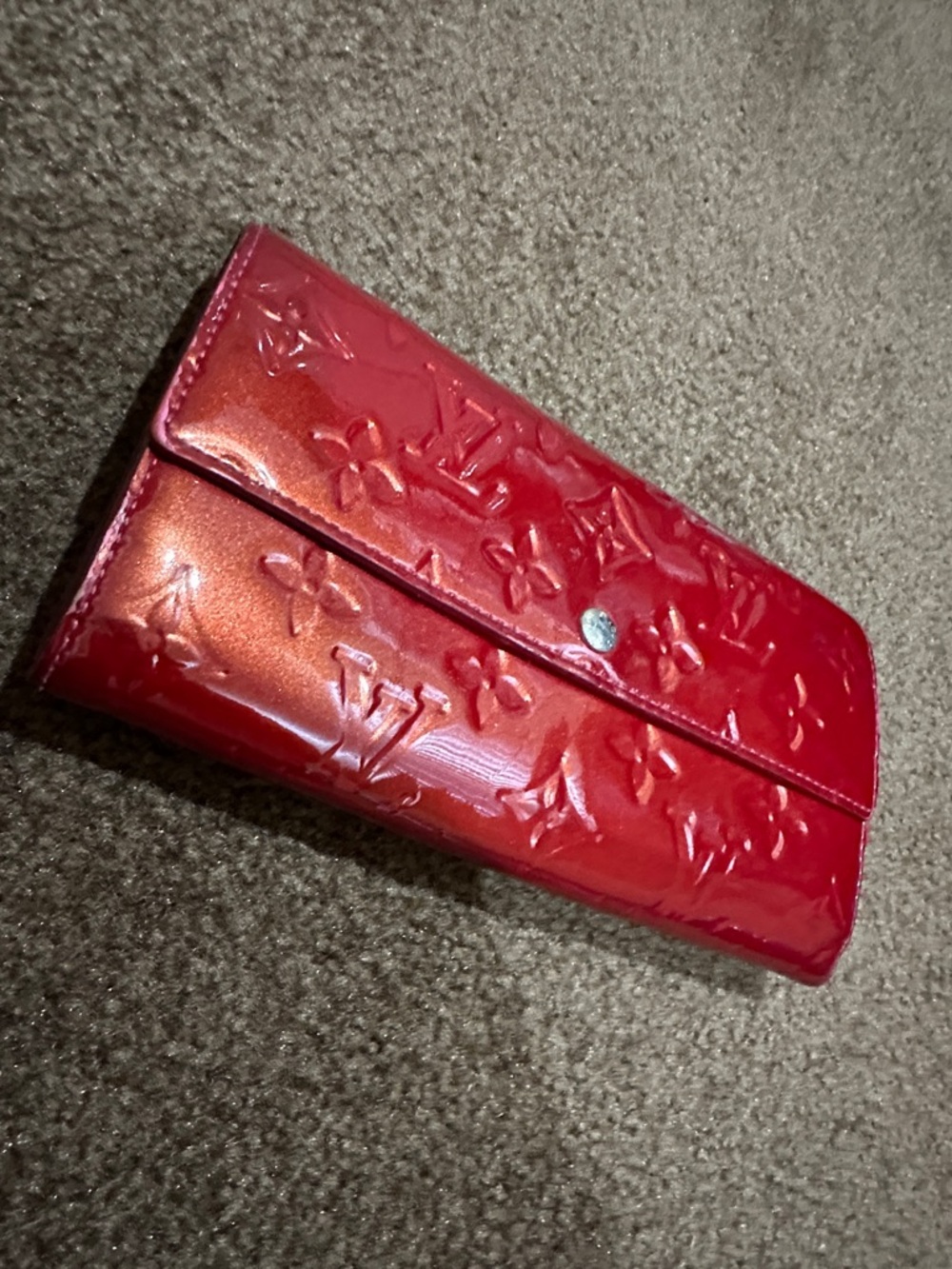 Louis Vuitton Glossy Deep Red Vernis Monogram Continental Wallet